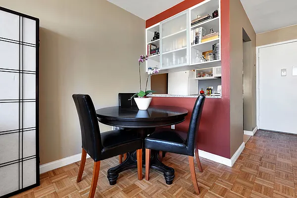 Rented by Cooper & Cooper Real Estate | media 28