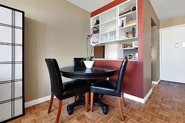 Rented by Cooper & Cooper Real Estate