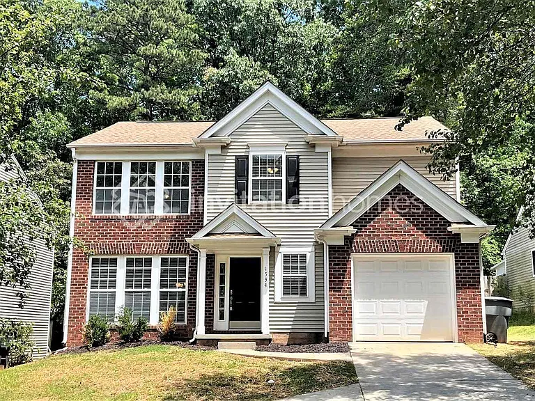 1534 Rumstone Ln — Photo 1