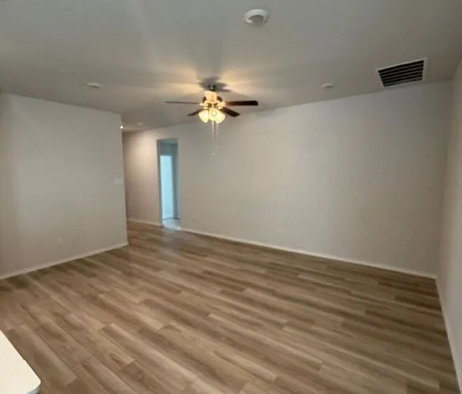 3716 Addison St — Photo 5