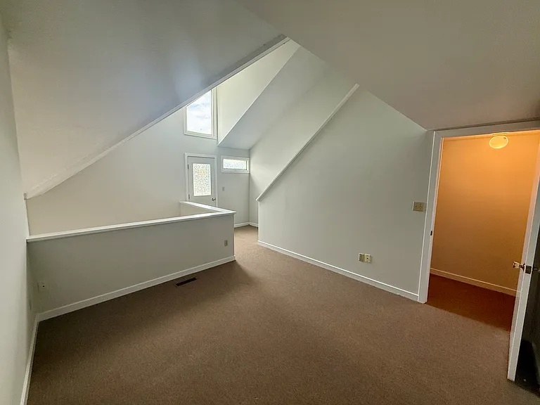 105 Tremont Ave #C — Photo 9