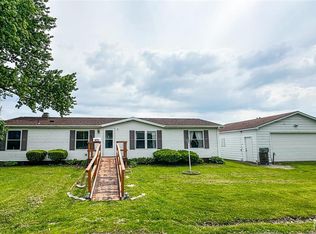 400 W Henrichs St, Litchfield, IL 62056