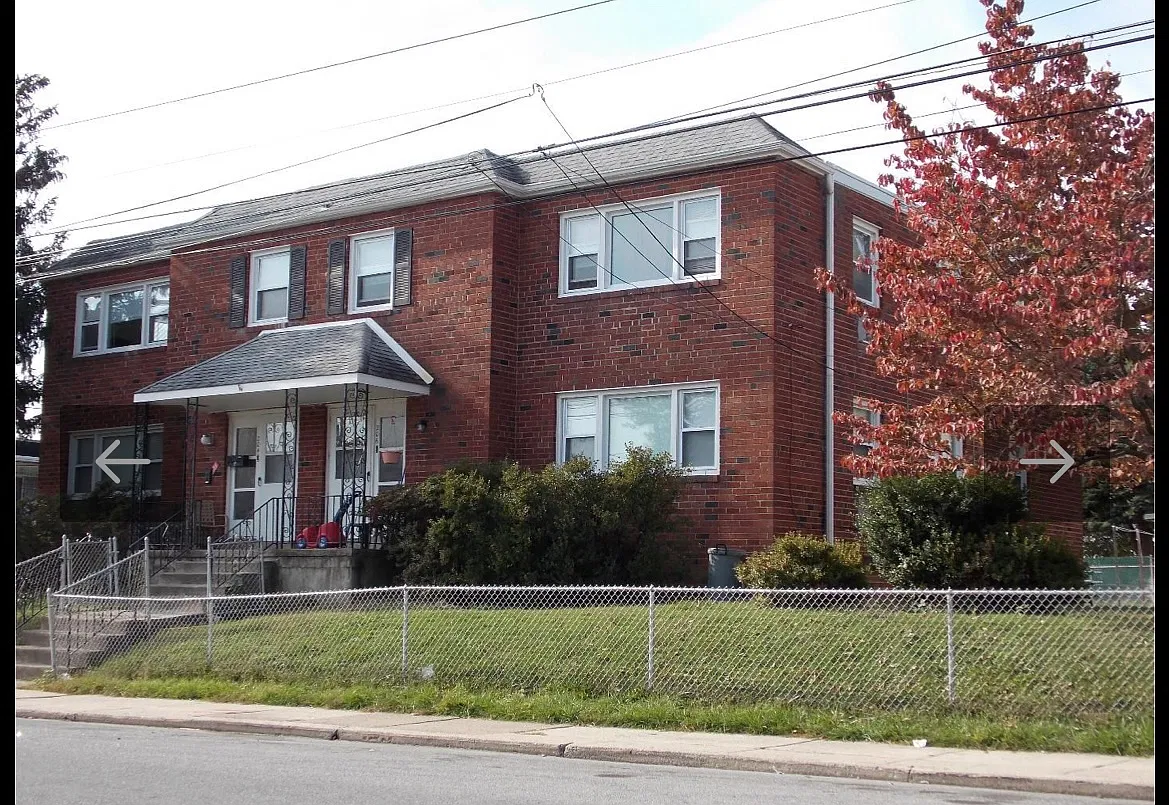 2 bed, $1,400 — Photo 1