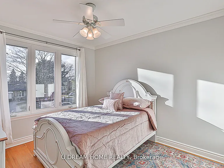 31 Shawfield Cres — Photo 27