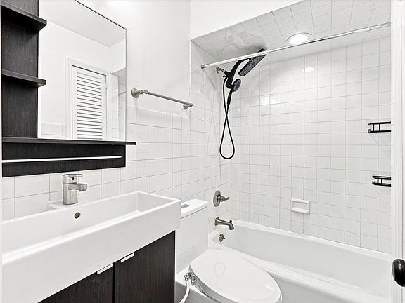 5th image of 68 Park Ave APT 5