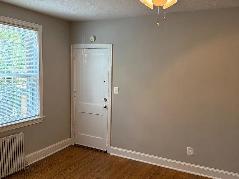 321 Adams St NE — Photo 16
