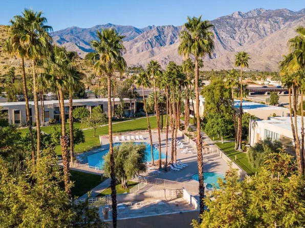 483 Desert Lakes Dr, Palm Springs, CA 92264