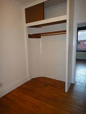 Rented by Sterling Holdings | media 64