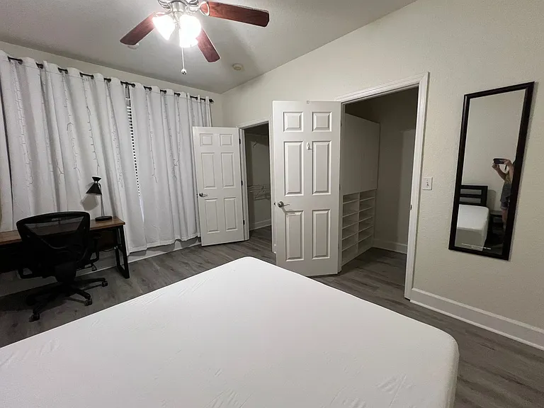 2508 SW 35th Pl #P93 — Photo 15