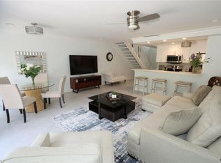 860 Meadowland Dr #4-13, Naples, FL 34108