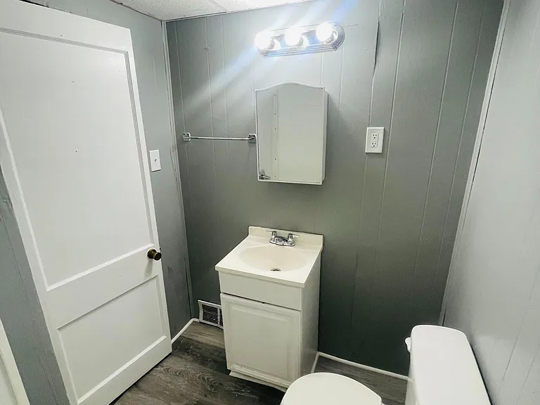 228 E Laurel Ave #3 — Photo 5