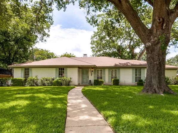 2221 Scarlet Ln, Grand Prairie, TX 75050