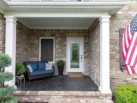 5th image of 311 Roseberry Cir