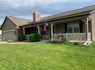 115 Cleveland Ave, Hartford, WI 53027