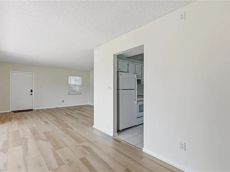 1400 Pompei Ln #53 — Photo 5