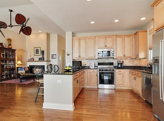 3rd image of 40402 N South Newport Dr
