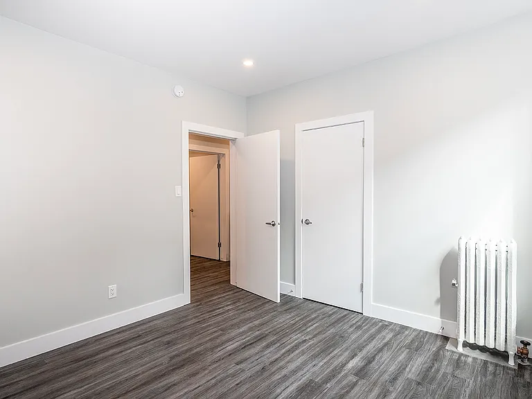 883 Grosvenor Ave #6 — Photo 44