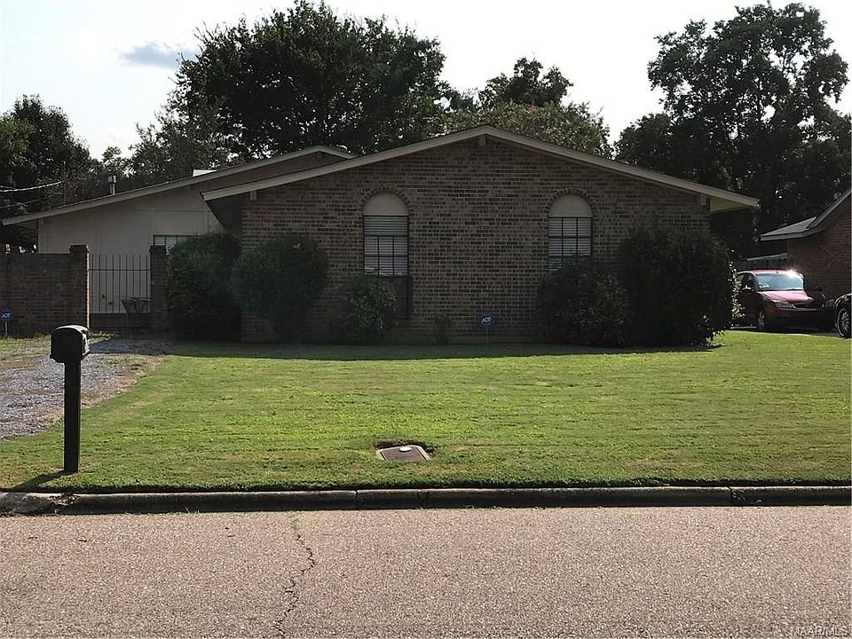 1st image of 5776 Hyde Park Dr