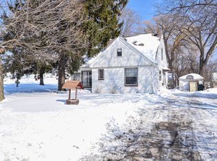 3824 S Kinnickinnic Ave, Saint Francis, WI 53235