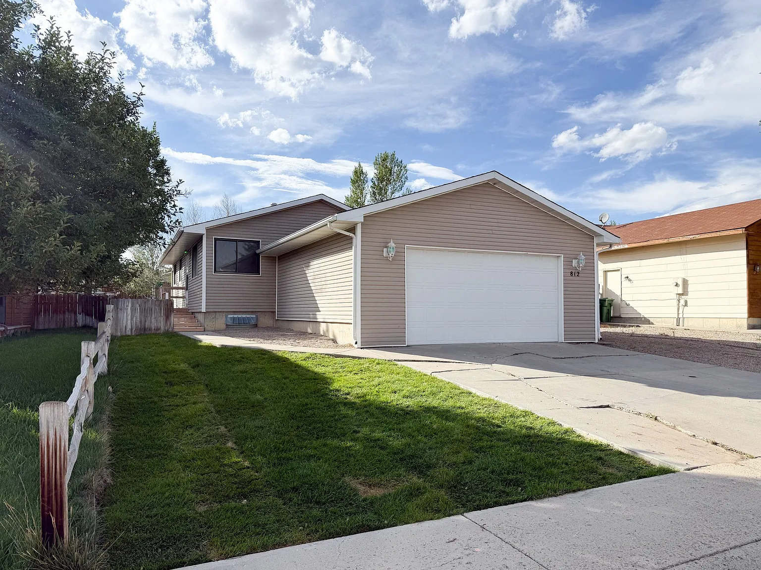 Renovated 5BR, 2.75BA Single-Family Home for Rent in Rock Springs, WY - $2200 — Photo 1