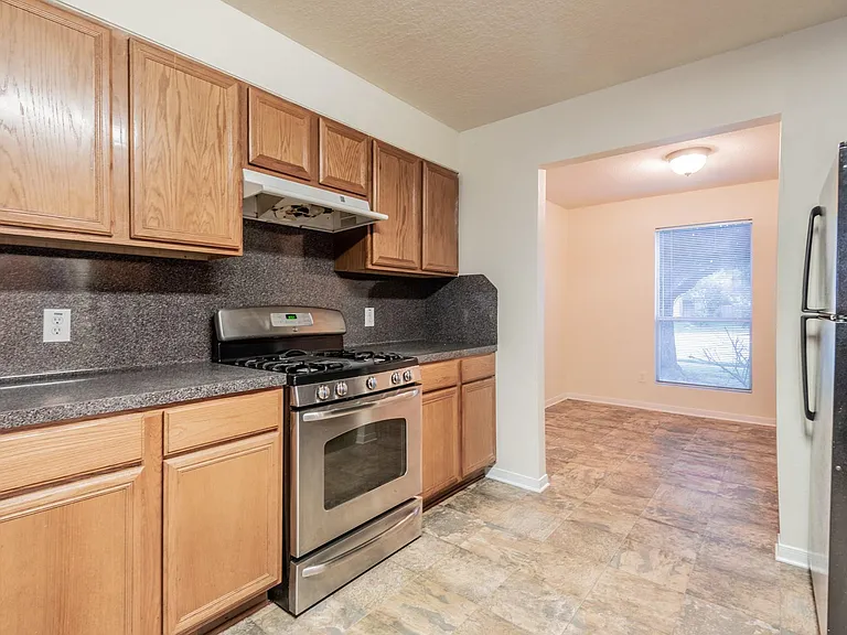 5007 Oak Stand Ct — Photo 11