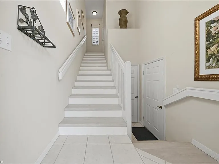 3320 W Crown Pointe Blvd #201 — Photo 5