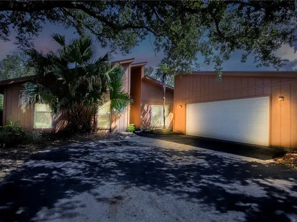 213 Surrey Dr, La Place, LA 70068