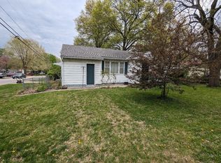 12701 Grandview Rd, Grandview, MO 64030