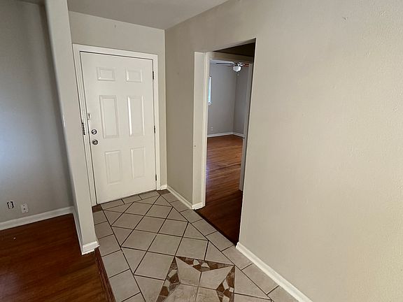 4th image of 3614 Anaconda Dr