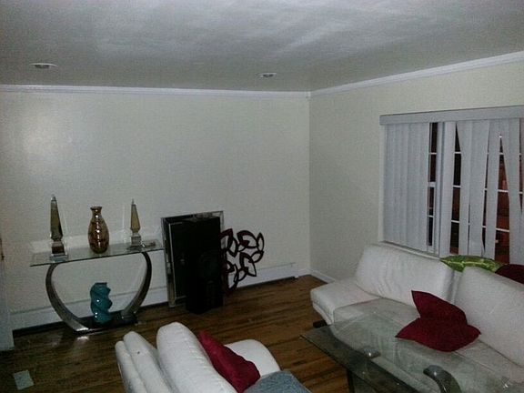 2nd image of 163 W 228th St APT 1