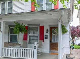 45 E 2nd Ave, Lititz, PA 17543