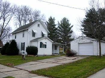 1st image of 1103 W Delavan Dr