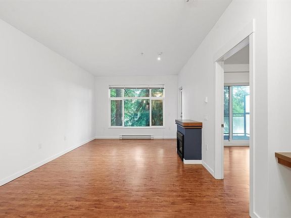 3rd image of 11950 Harris Rd #309