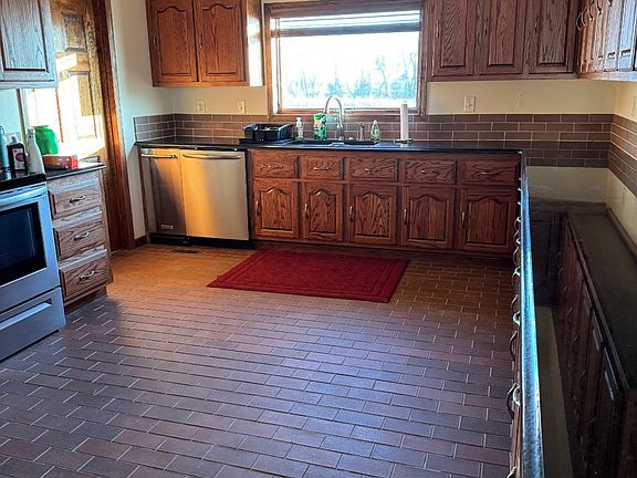 14th image of this home