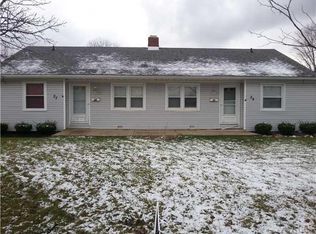 27-29 Pendlewood Dr, Cheektowaga, NY 14225