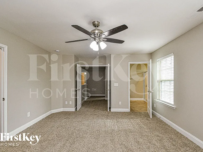 1004 Magnolia Farm Way — Photo 5