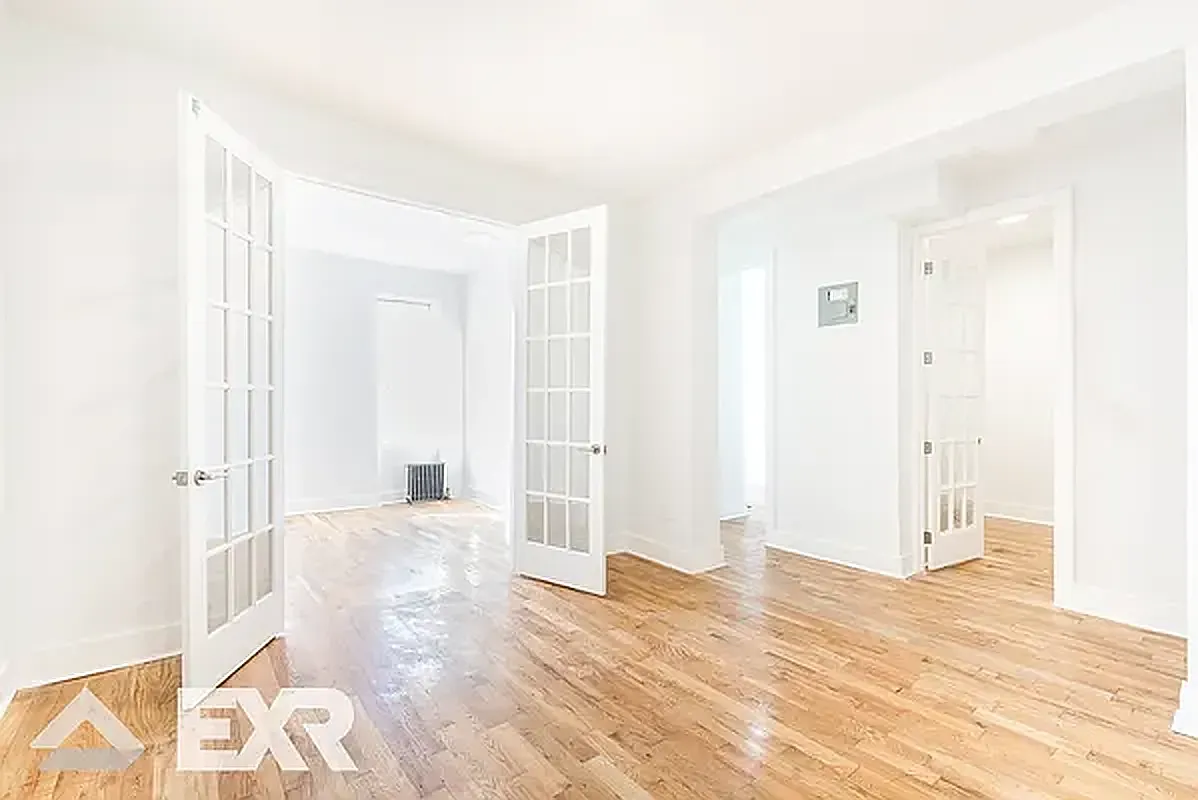 441 Wilson Avenue — Photo 2