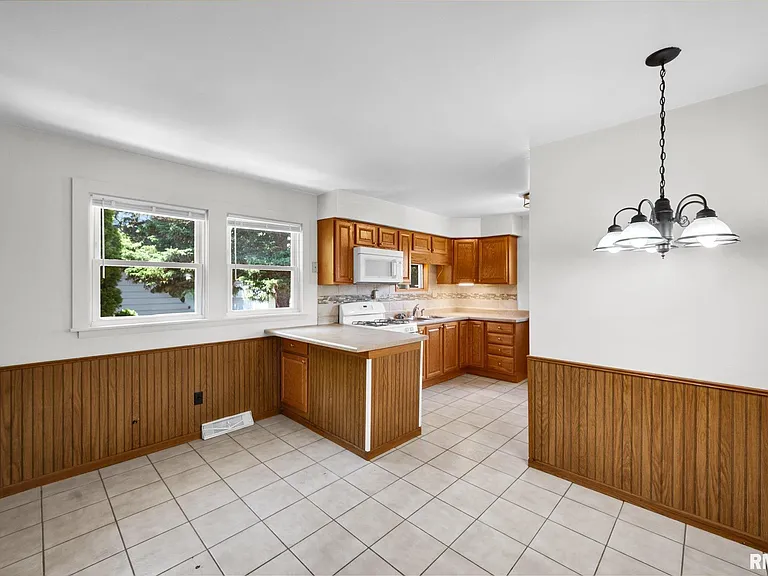 1413 W Gilbert Ave — Photo 6