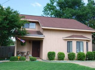 881 Hollins Rd, Auburn, AL 36830