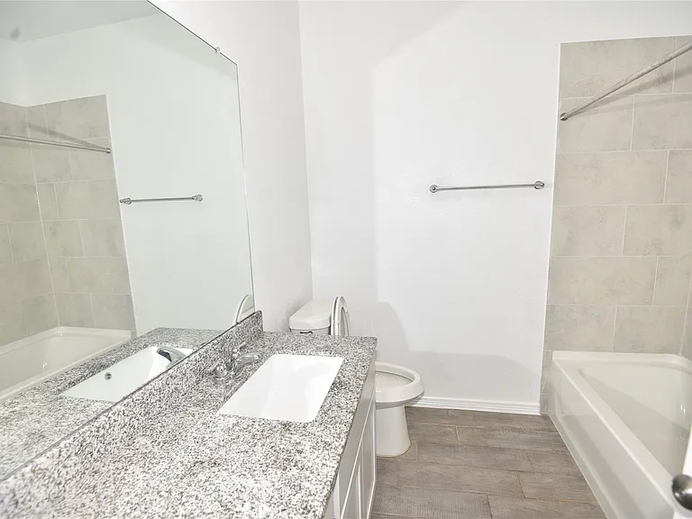 23006 Forebear Dr — Photo 16