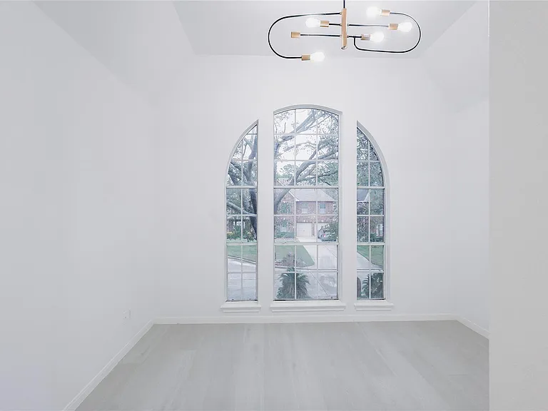 17527 Sandy Cliffs Dr — Photo 33
