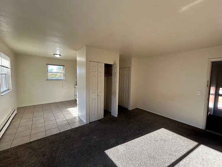 Efficiency Apartments for rent in Western Hills — Photo 5