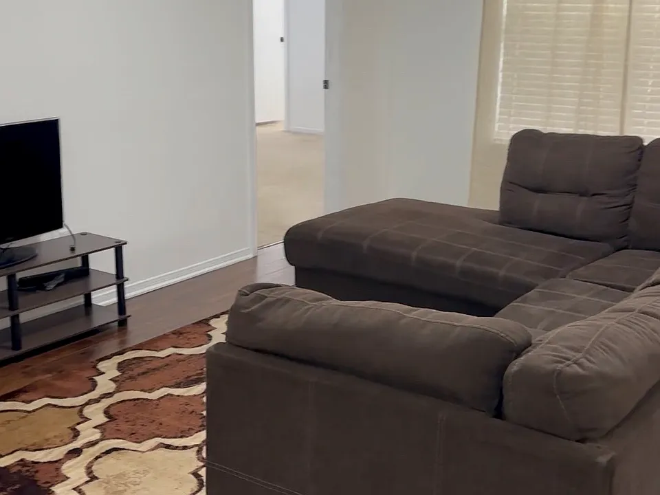 3606 Doffy Dr