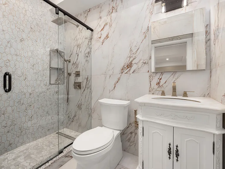 252 W 30th St #4B — Photo 11