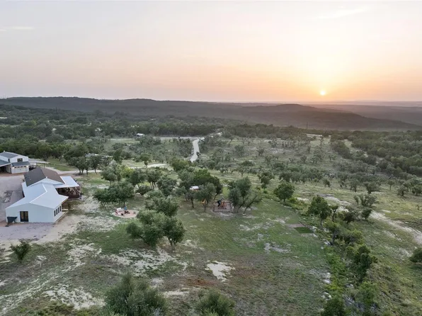 830 Ulrich Rd, Johnson City, TX 78636
