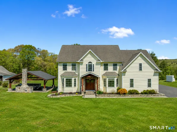 94 Cooks Lane, Guilford, CT 06437