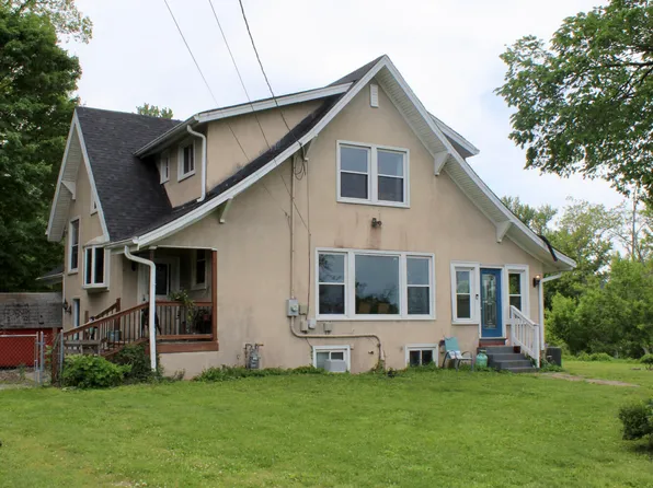 4618 River Front Dr, Louisville, KY 40216