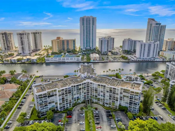 1000 Parkview Dr APT 518, Hallandale Beach, FL 33009