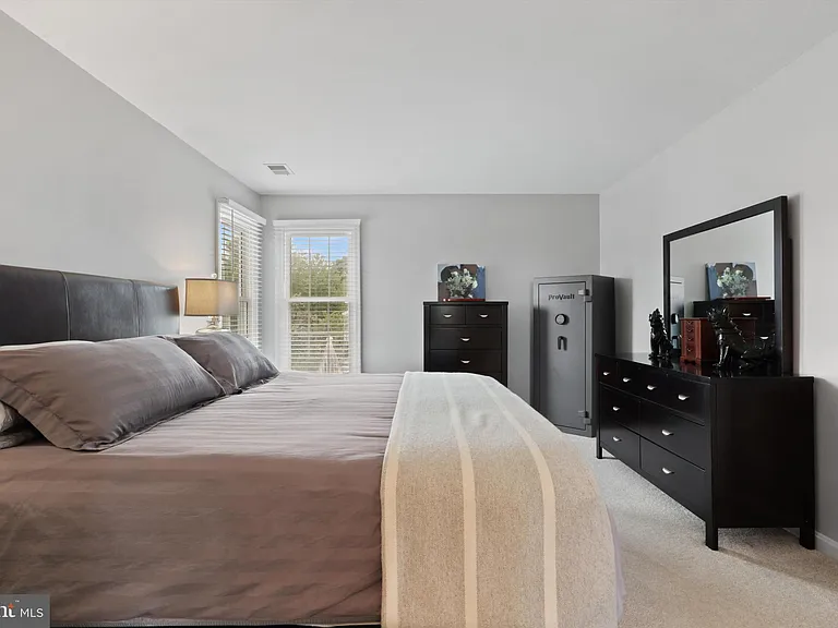 42903 Redfield St — Photo 39