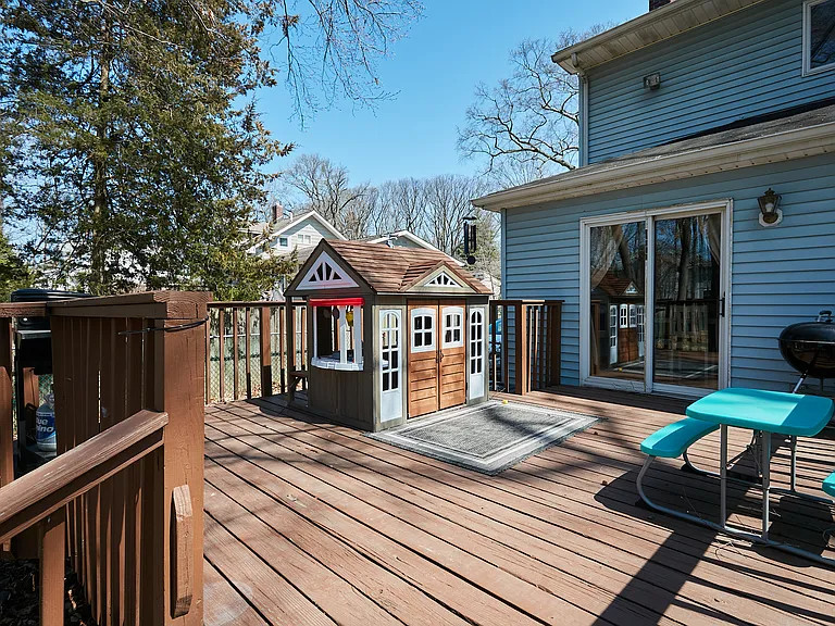34 Berrien Ave — Photo 37